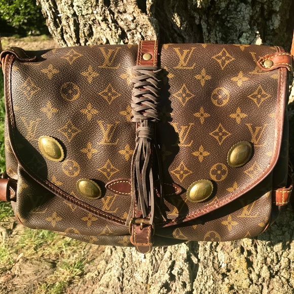 SOLD Authentic Louis Vuitton Revamped Saumur 30 - Picture 2 of 8